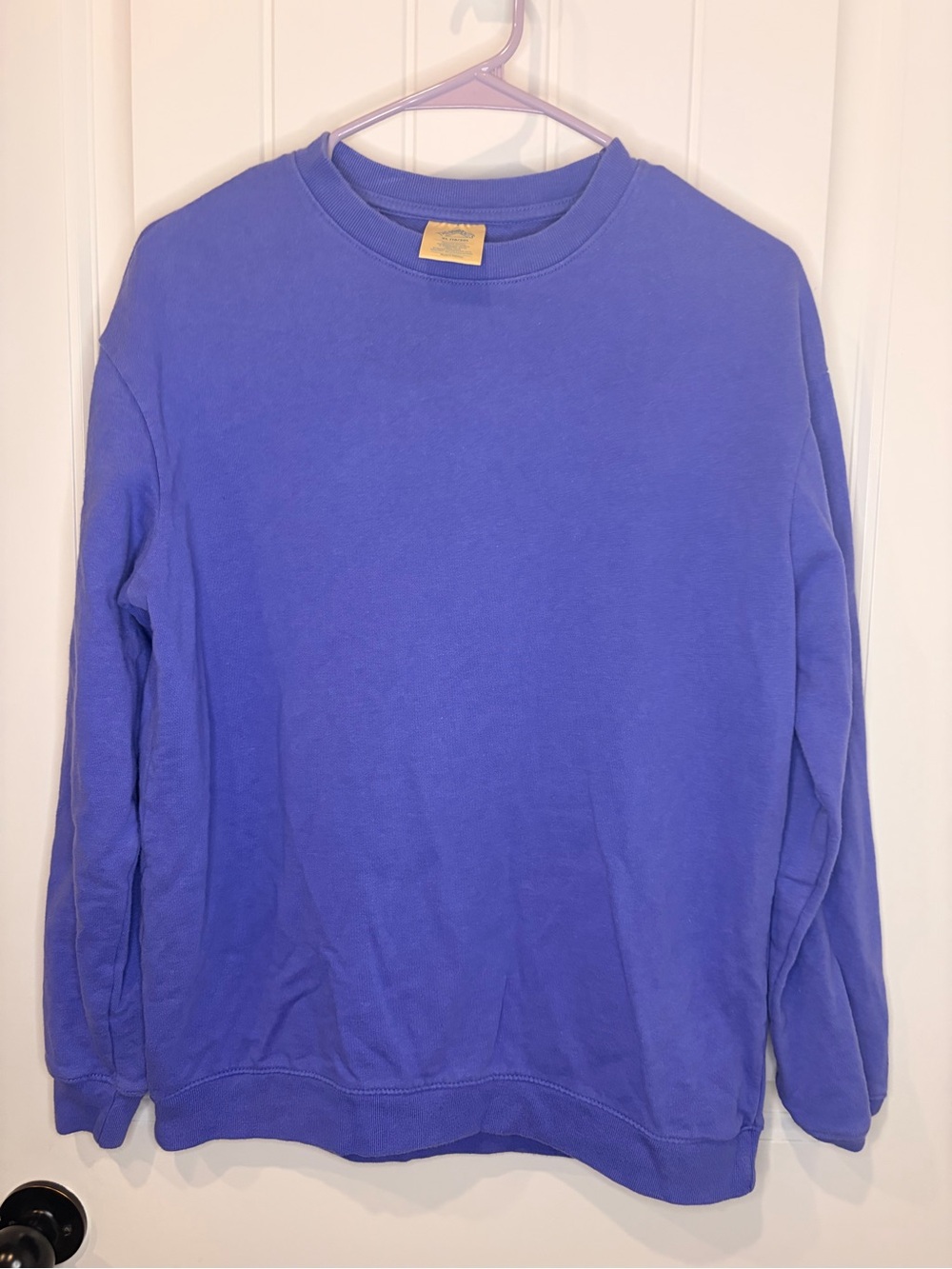Crewneck Sweatshirt in Periwinkle Blue